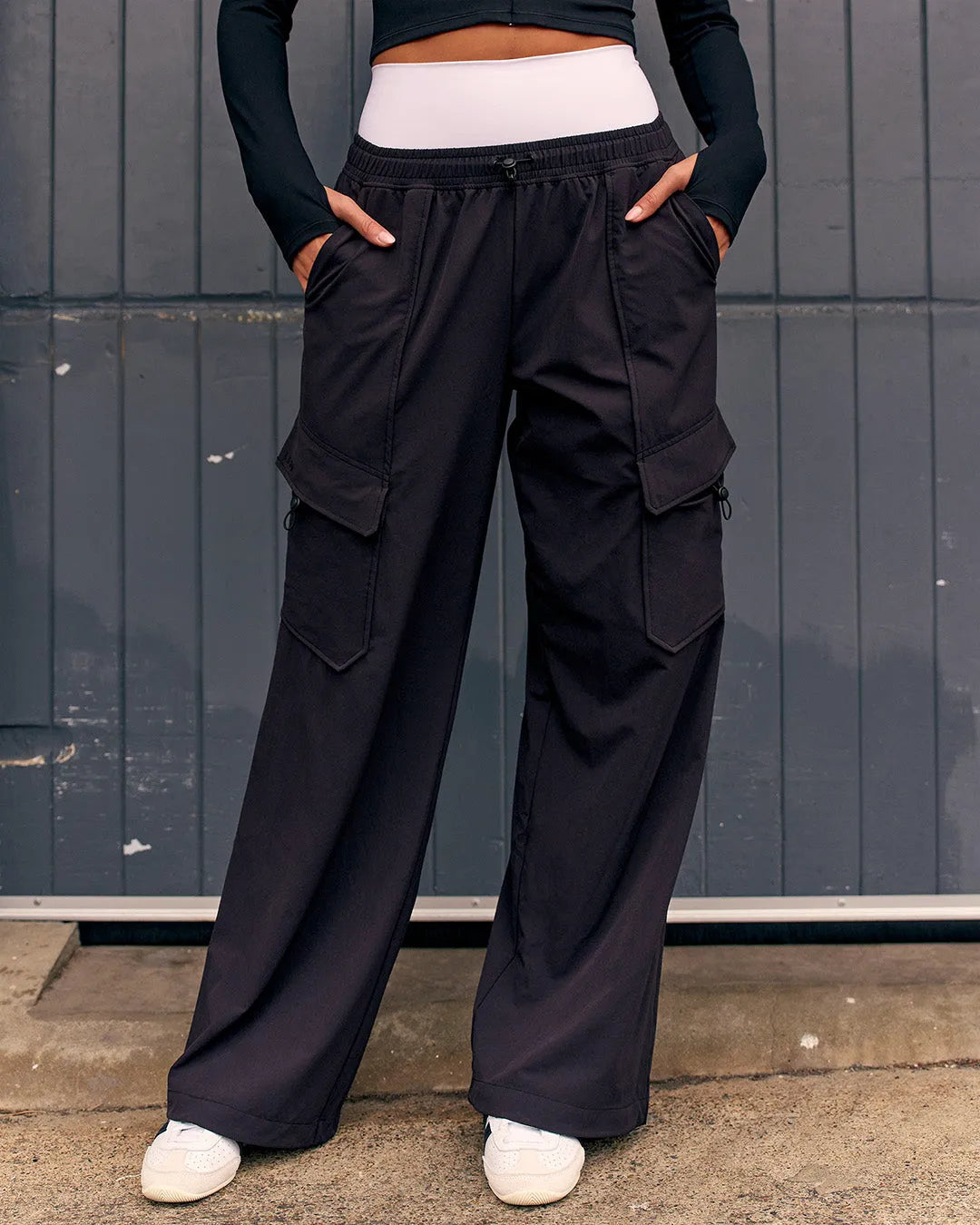 Endeavour Cargo Pant - Black