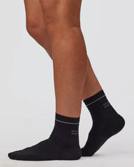 Black-Reflective