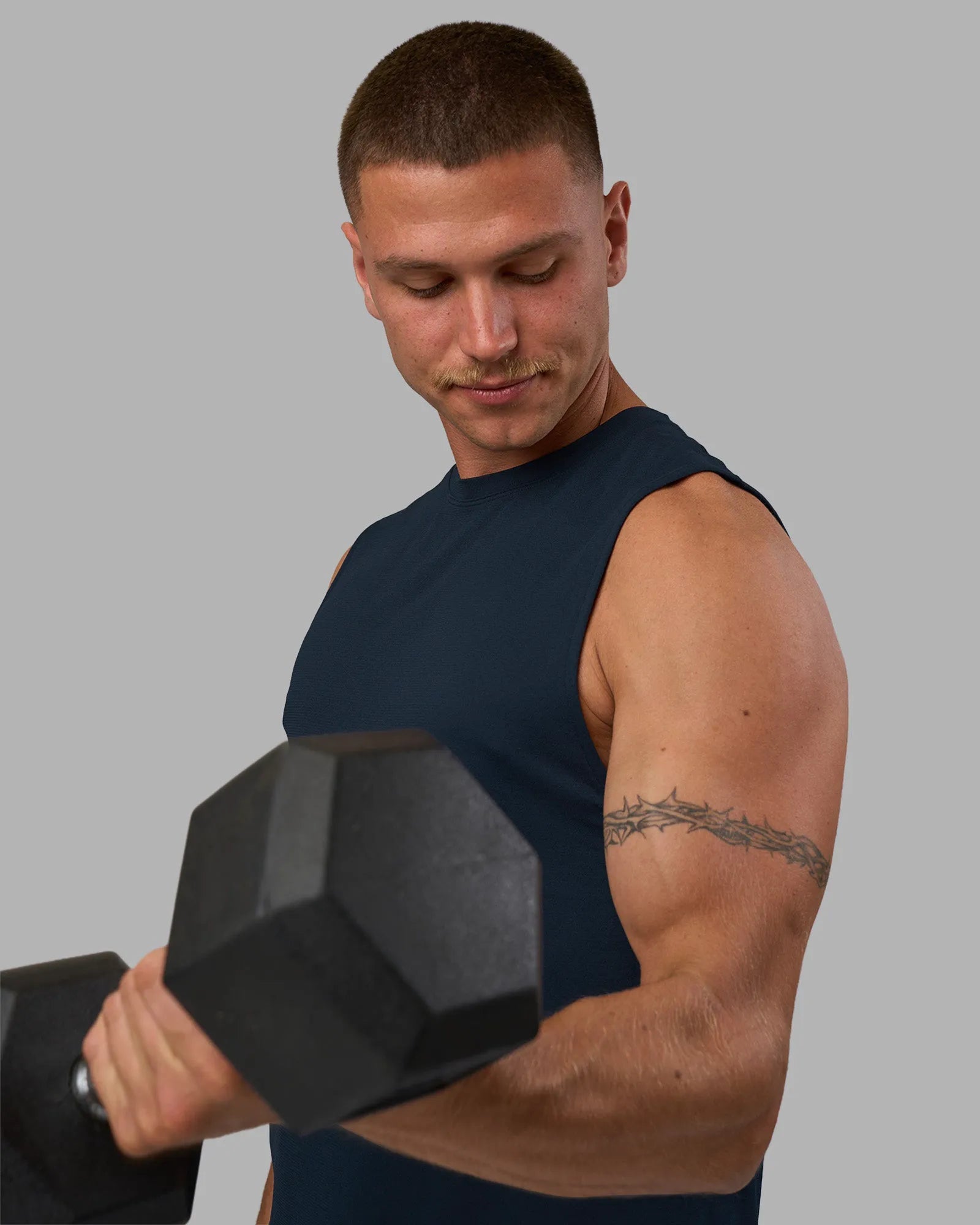 AeroFLX+ Seamless Muscle Tank - Navy/Navy