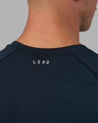 AeroFLX+ Seamless Tee - Navy/Navy