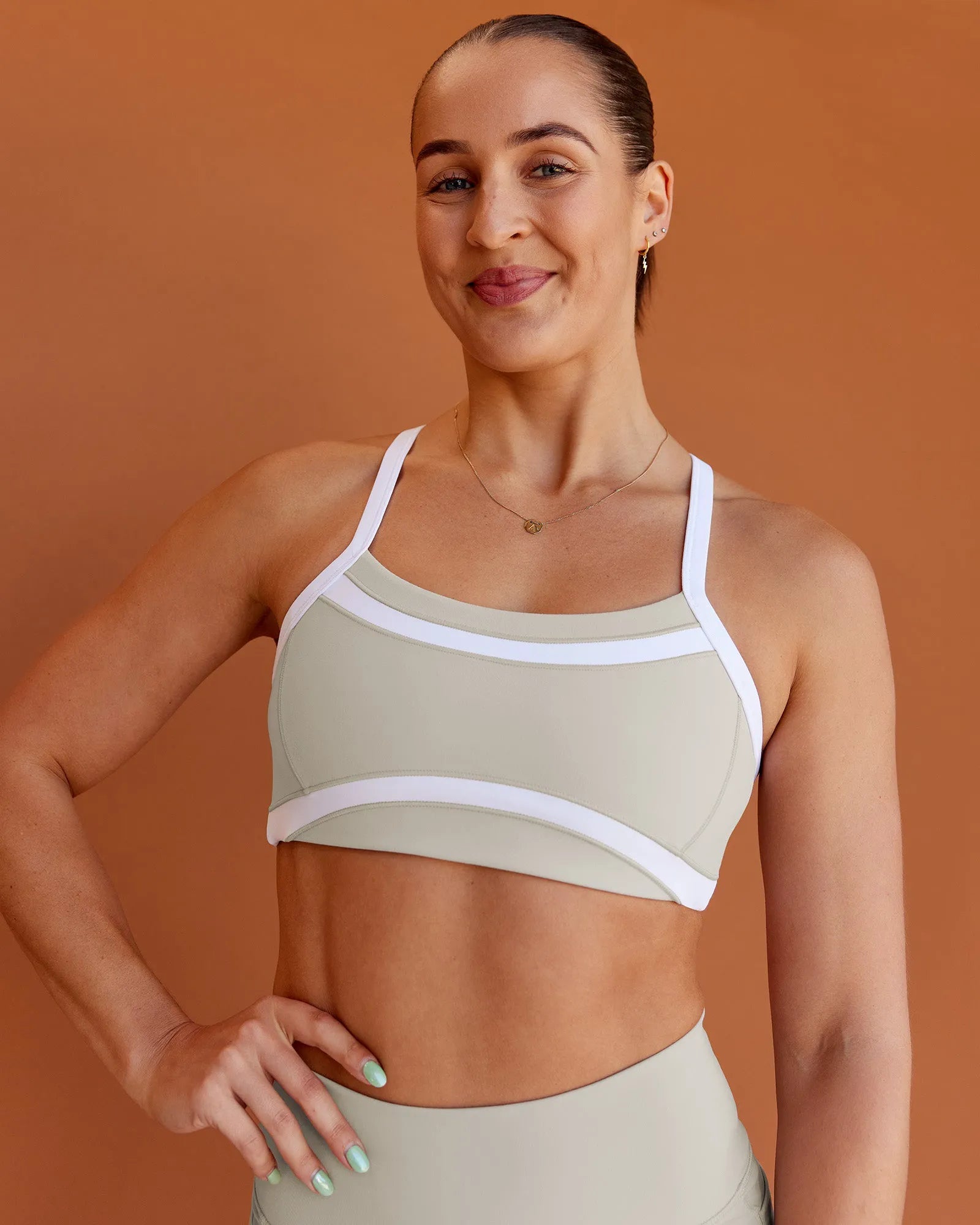 Abs Ignite Sports Bra - Shale Beige/White