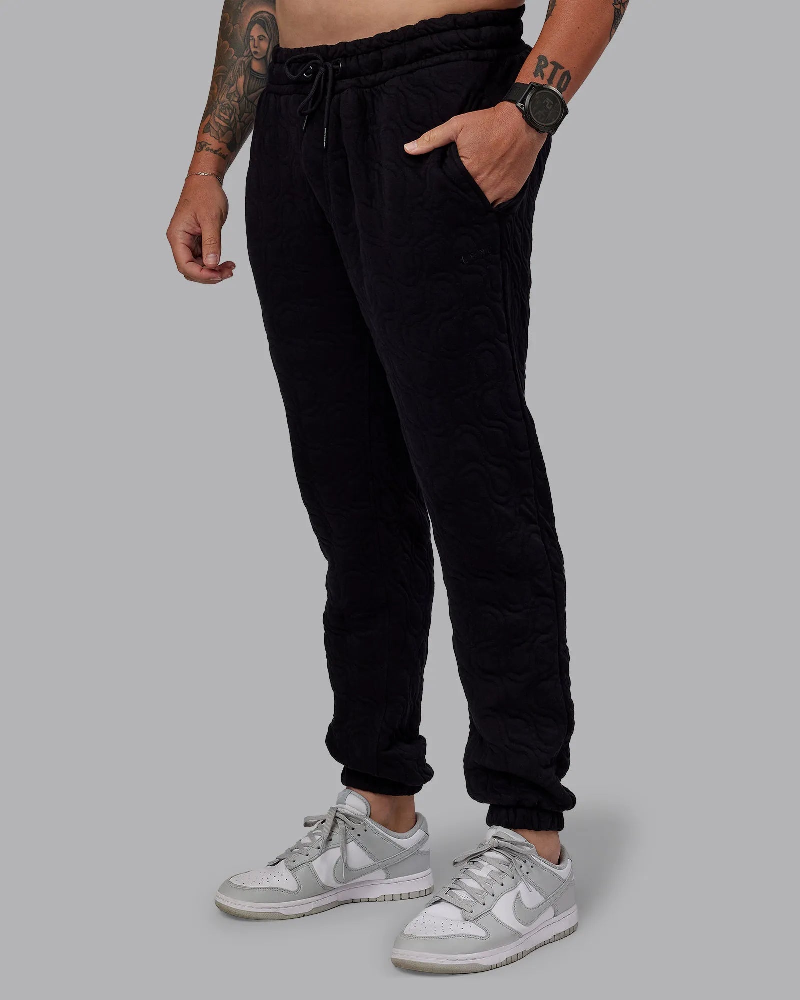 Black-Geometric