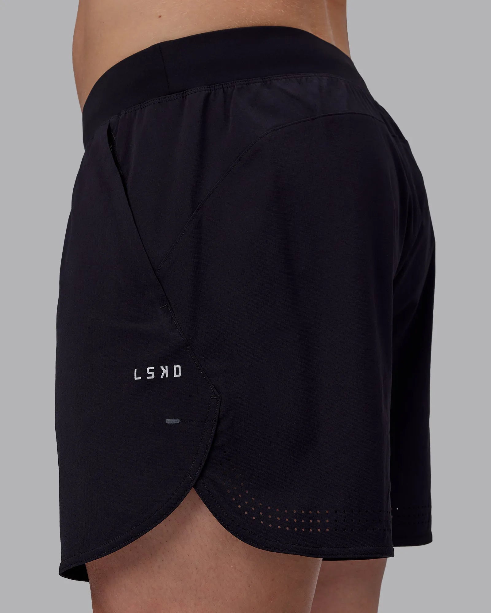 Black-Reflective