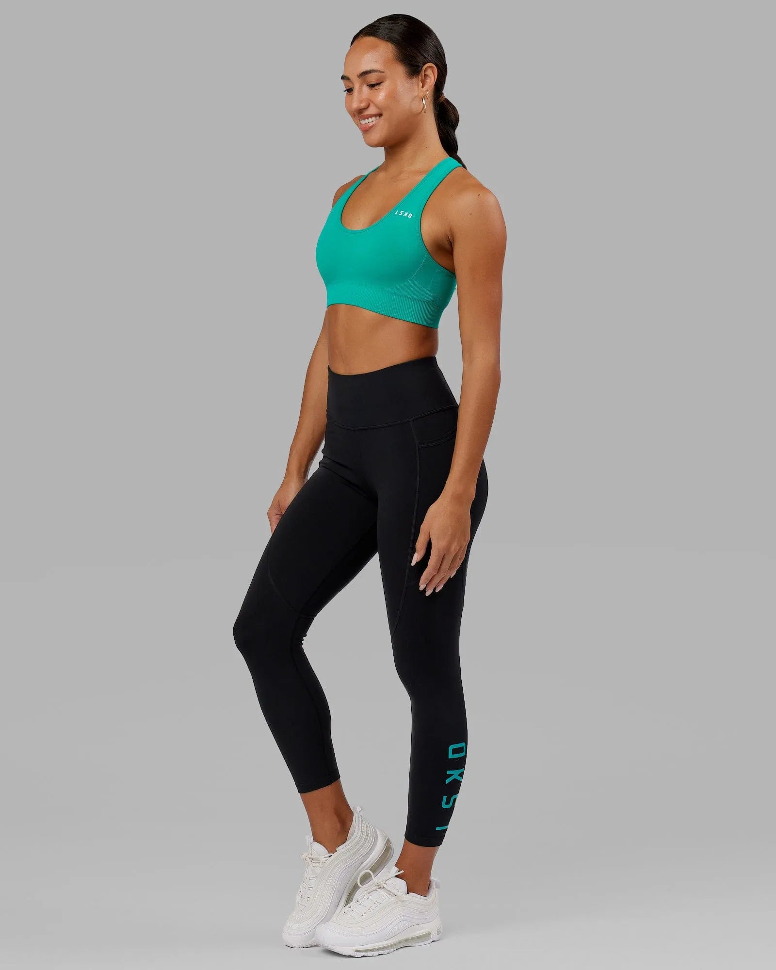 Black-Hyper Teal