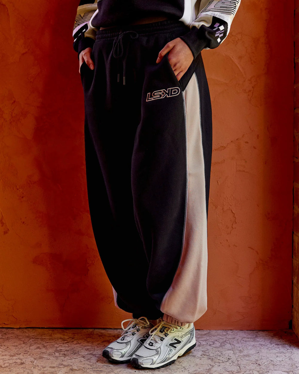 Black-Shale Beige