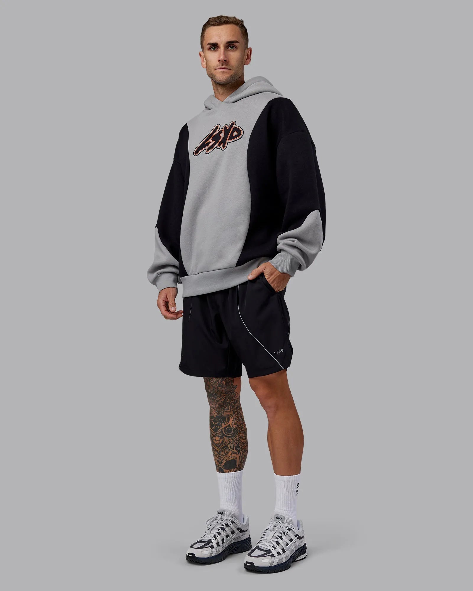 Circular Grey - Black