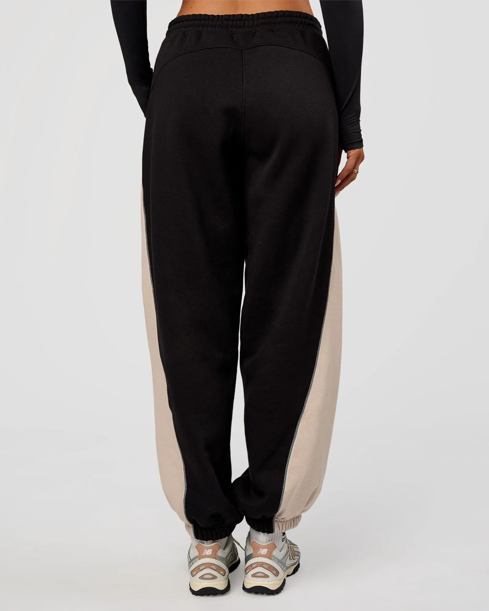 Black-Shale Beige