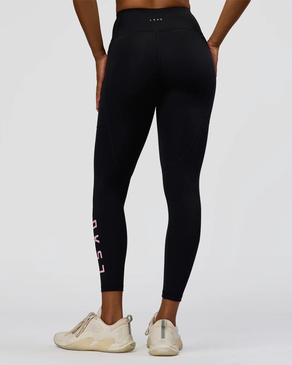 Black-Marshmallow