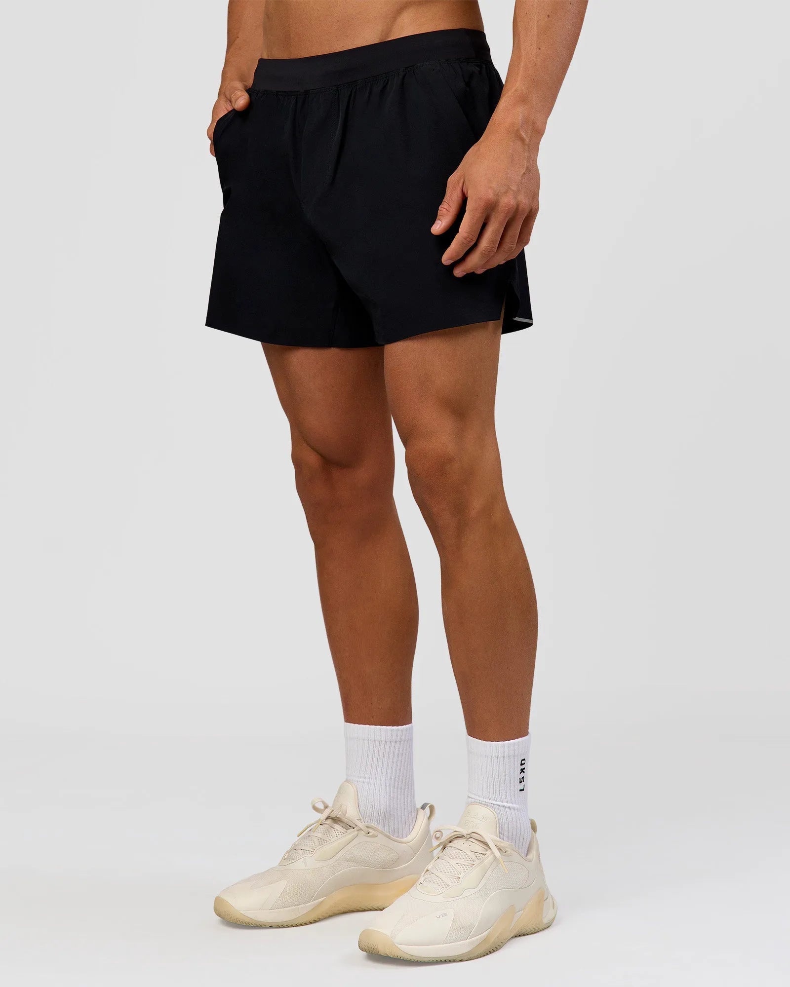 Black-Reflective